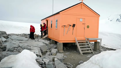 Going Ashore Damoy Point