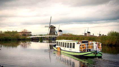 Privileged Access – Kinderdijk by Vintage Barge
